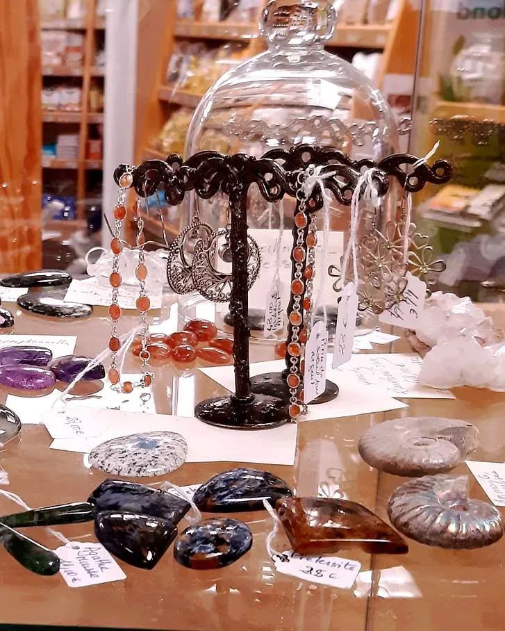 pierres et bijoux à Lannilis